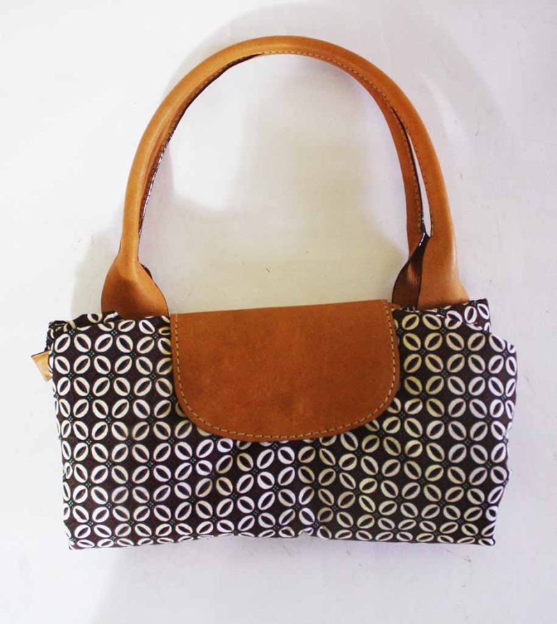 Nalini Kawung Batik Bag - Image 4